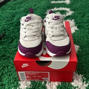Air max 1 easy on purple size 6c